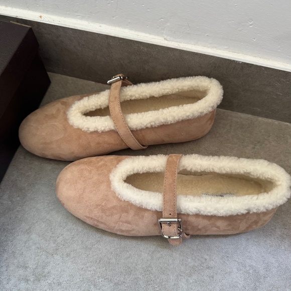 Women's Alaïa Shearling Ballet Flats Tan - Picture 4 of 12